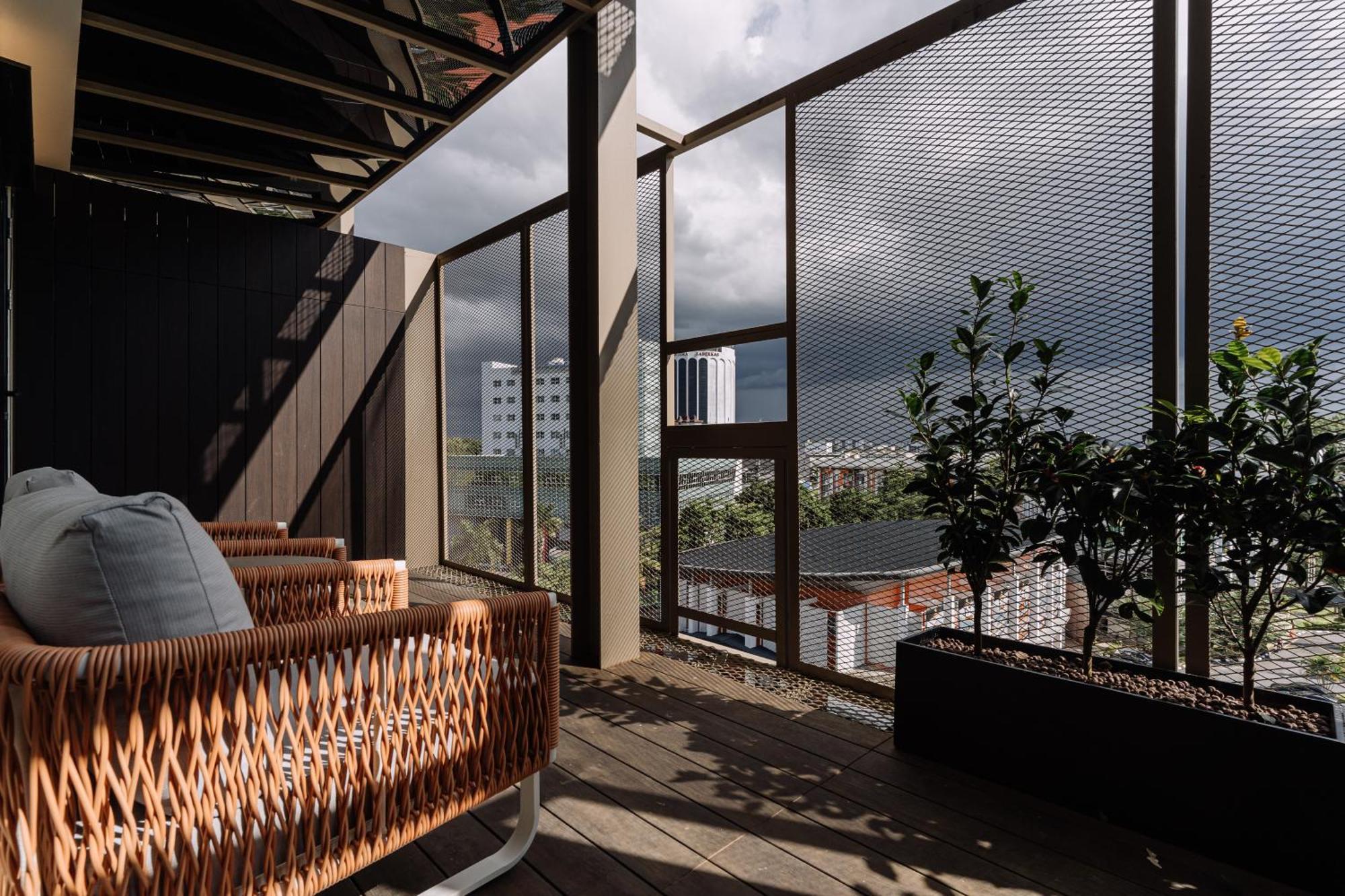 Impiana By Roxy Hotel Kuching Exterior photo
