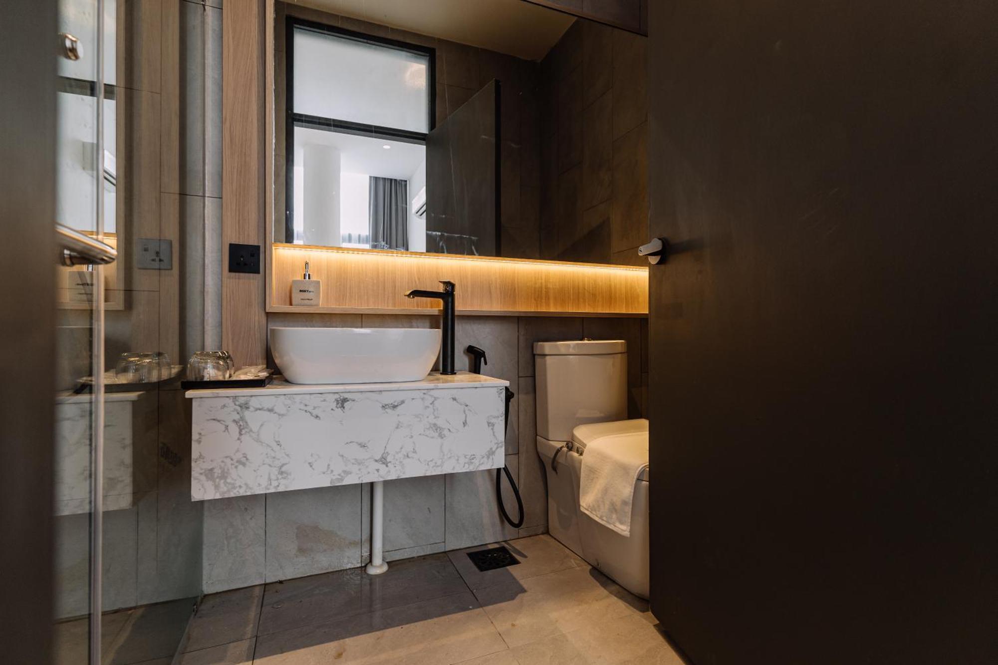 Impiana By Roxy Hotel Kuching Exterior photo