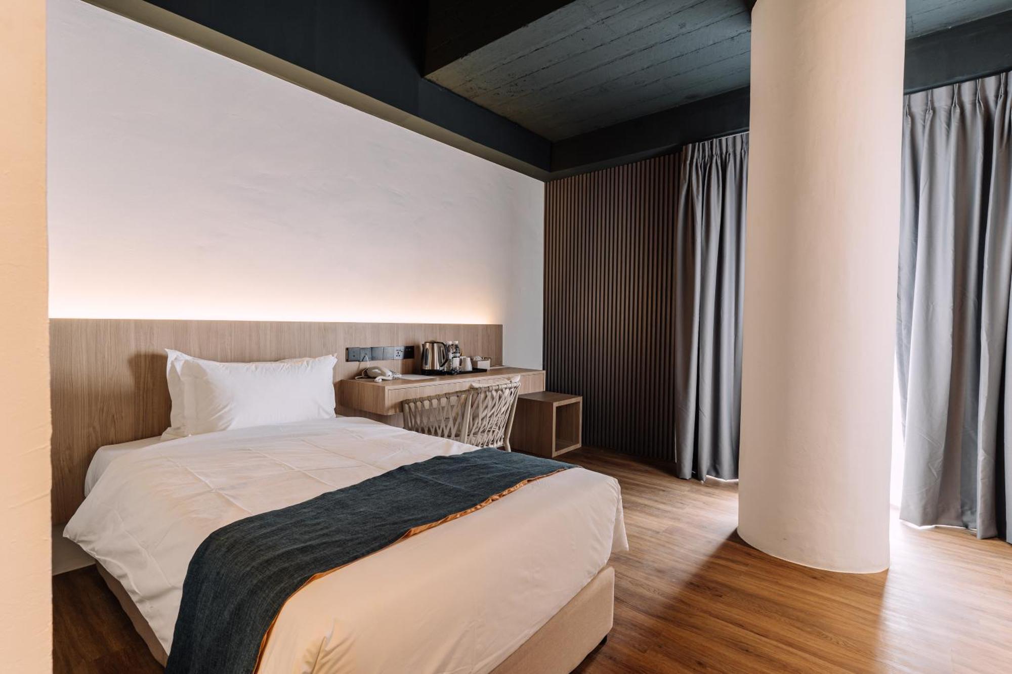 Impiana By Roxy Hotel Kuching Exterior photo
